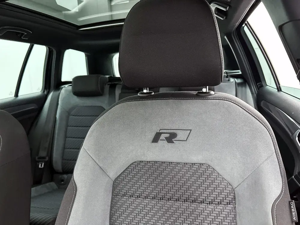 Volkswagen Golf Variant 1.5 TSI Highline Business R | Panora uit 2020, foto 10