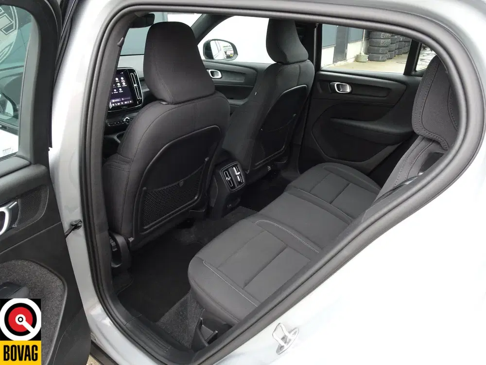 Volvo XC40 Single Motor Essential 69 kWhSOH95% (bj 20 uit 2024, foto 17