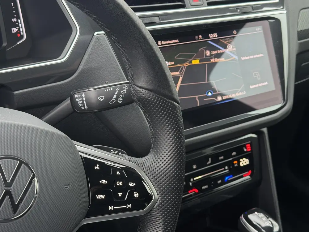 Volkswagen Tiguan 1.5 TSI ACT Highline Business 3X R-Line PA uit 2021, foto 16