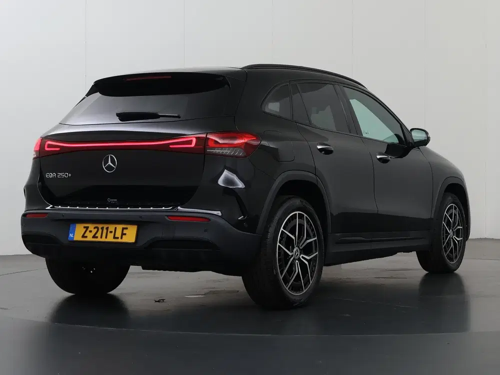 Mercedes-Benz EQA 250+ AMG 71 kWh uit 2024, foto 2
