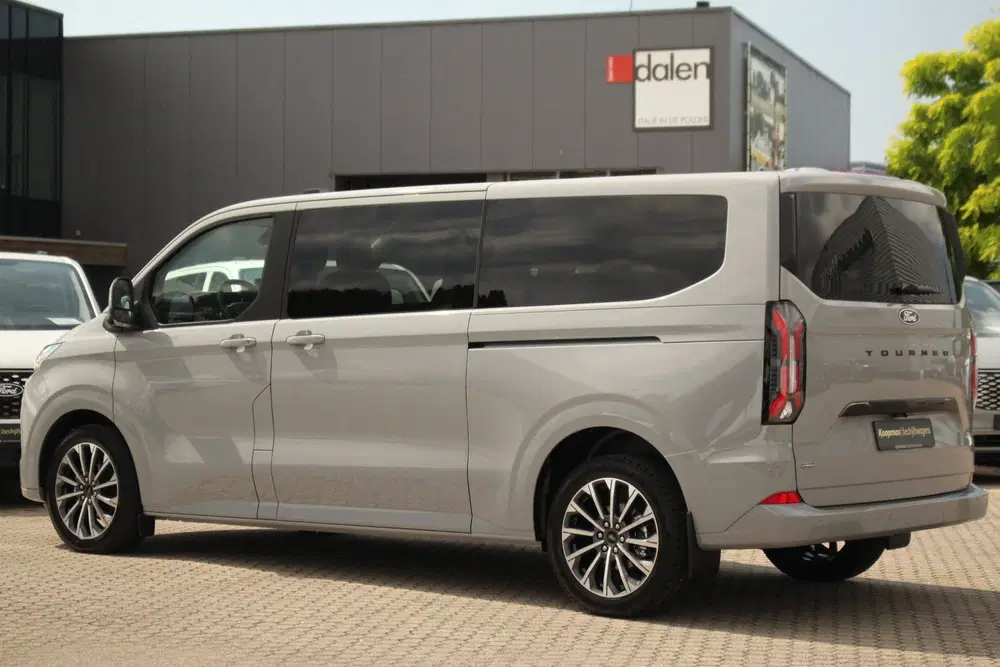 Ford Tourneo Custom 2.5 PHEV 233pk L2H1 Titanium X uit 2026, foto 19