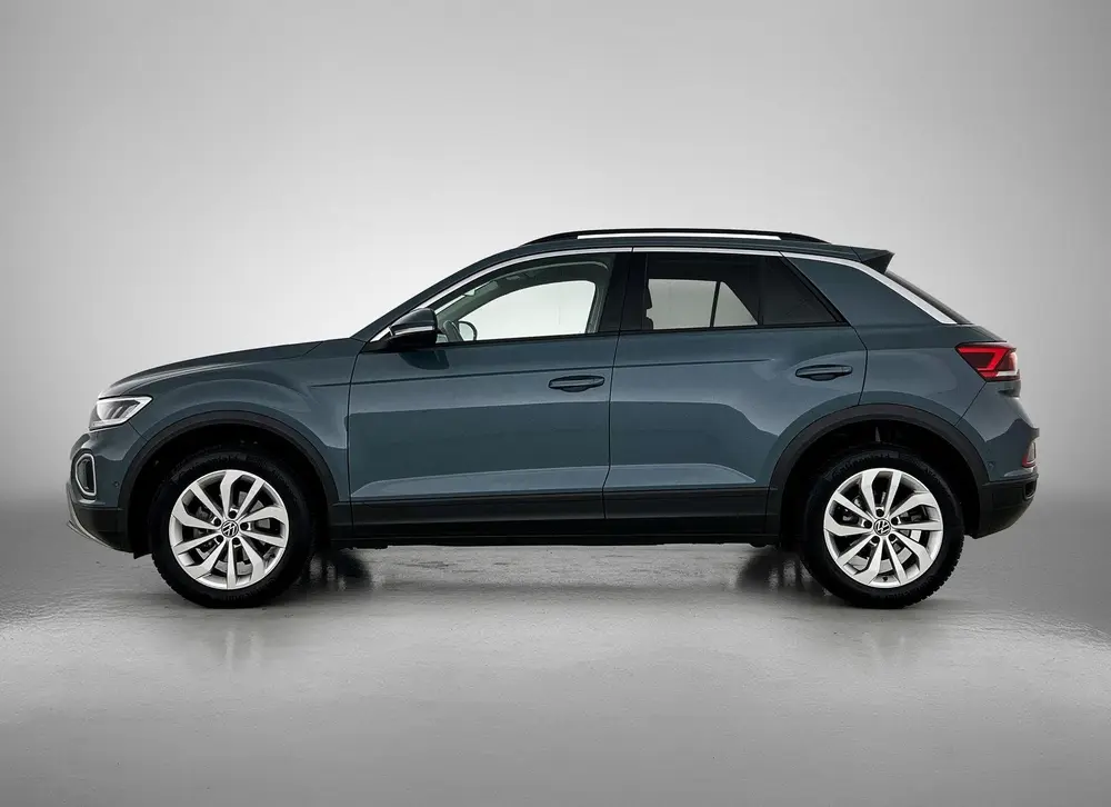Volkswagen T-Roc 1.5 TSI Life Edition 17 inch velgen | Autom uit 2024, foto 2