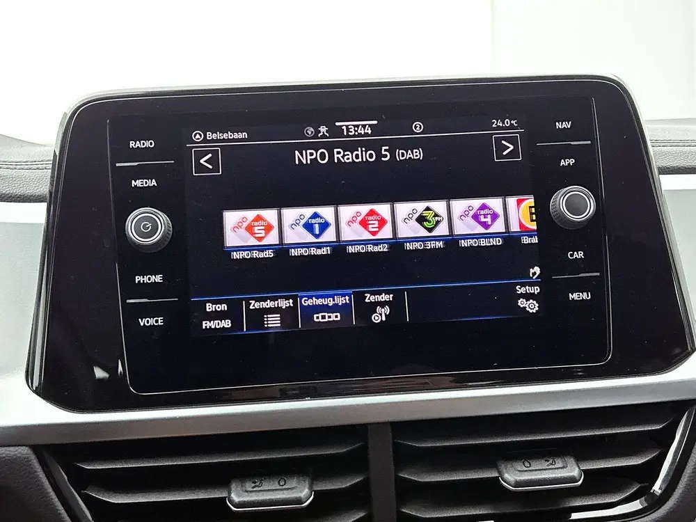 Volkswagen T-Roc 1.5 TSI Life Edition 17 inch velgen | Autom uit 2024, foto 7