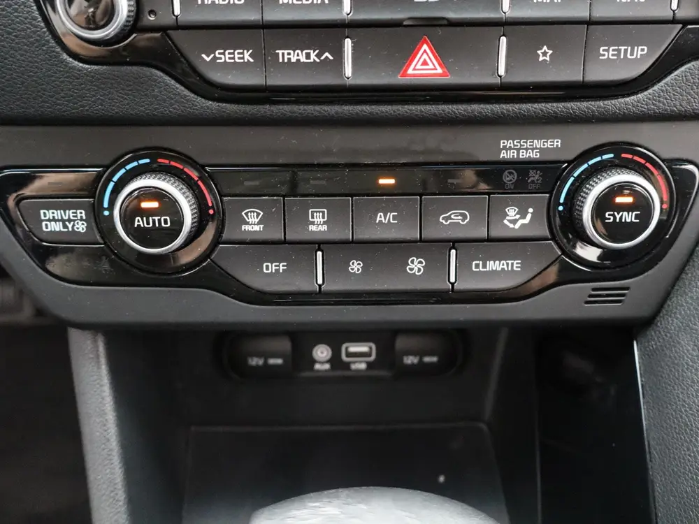 Kia Niro 1.6 GDi Hybrid DynamicLine Trekhaak | Camera | Navi uit 2019, foto 18