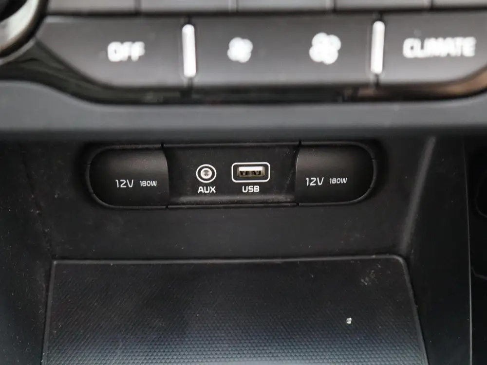 Kia Niro 1.6 GDi Hybrid DynamicLine Trekhaak | Camera | Navi uit 2019, foto 19