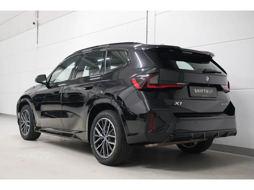 BMW X1 xDrive25e M-Sport uit 2023, foto 7