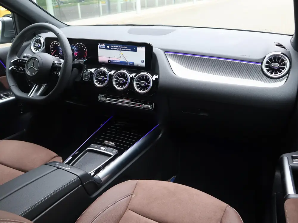 Mercedes-Benz B-Klasse 180 Business Solution AMG l Keyless l uit 2025, foto 3