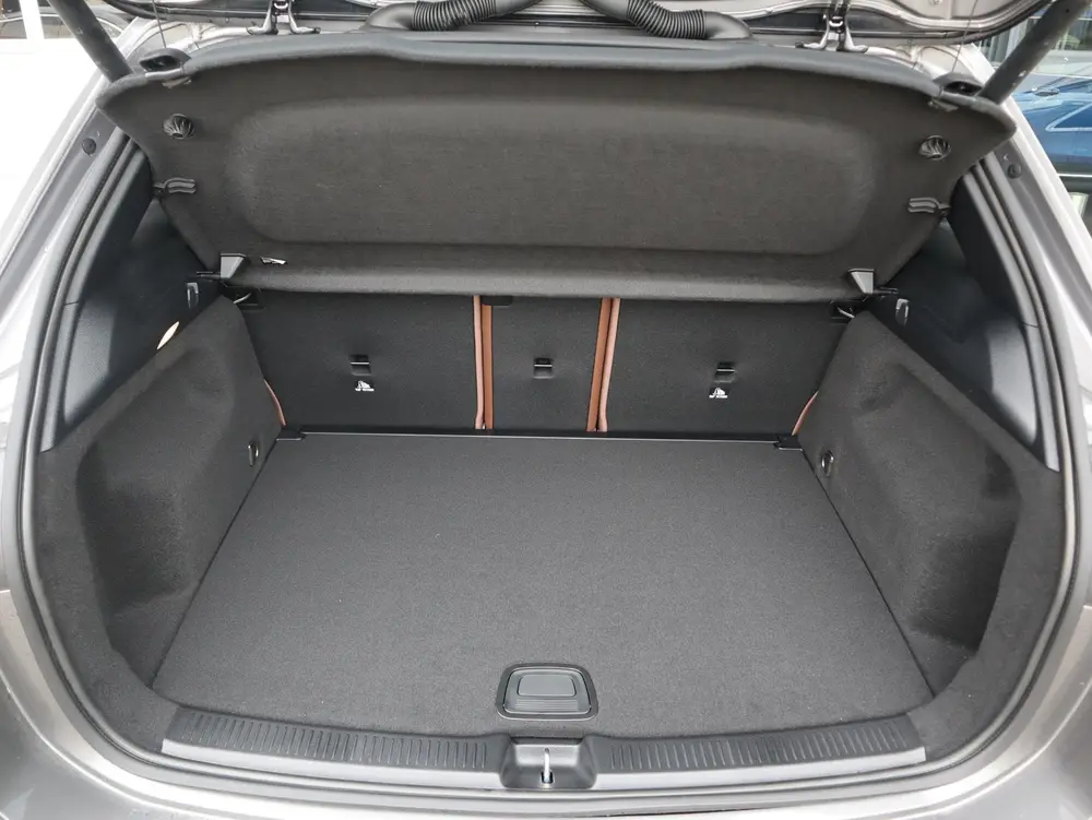 Mercedes-Benz B-Klasse 180 Business Solution AMG l Keyless l uit 2025, foto 7