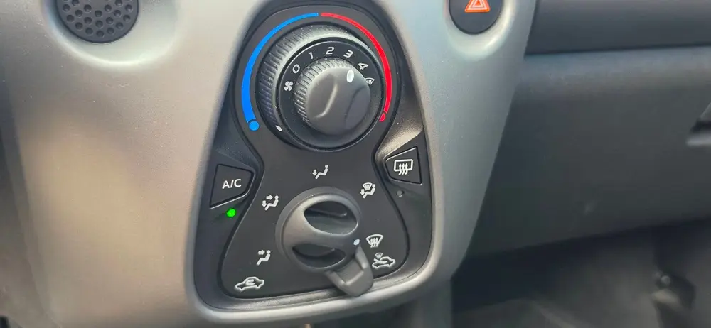 Toyota Aygo 1.0 VVT-i x-play 5Drs AUTOMAAT Cabrio top uit 2019, foto 8