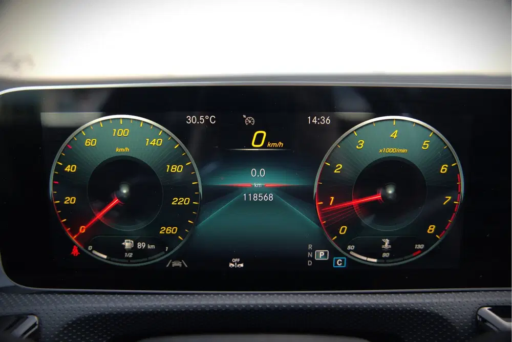 Mercedes-Benz CLA 180 Advantage AMG uit 2019, foto 5