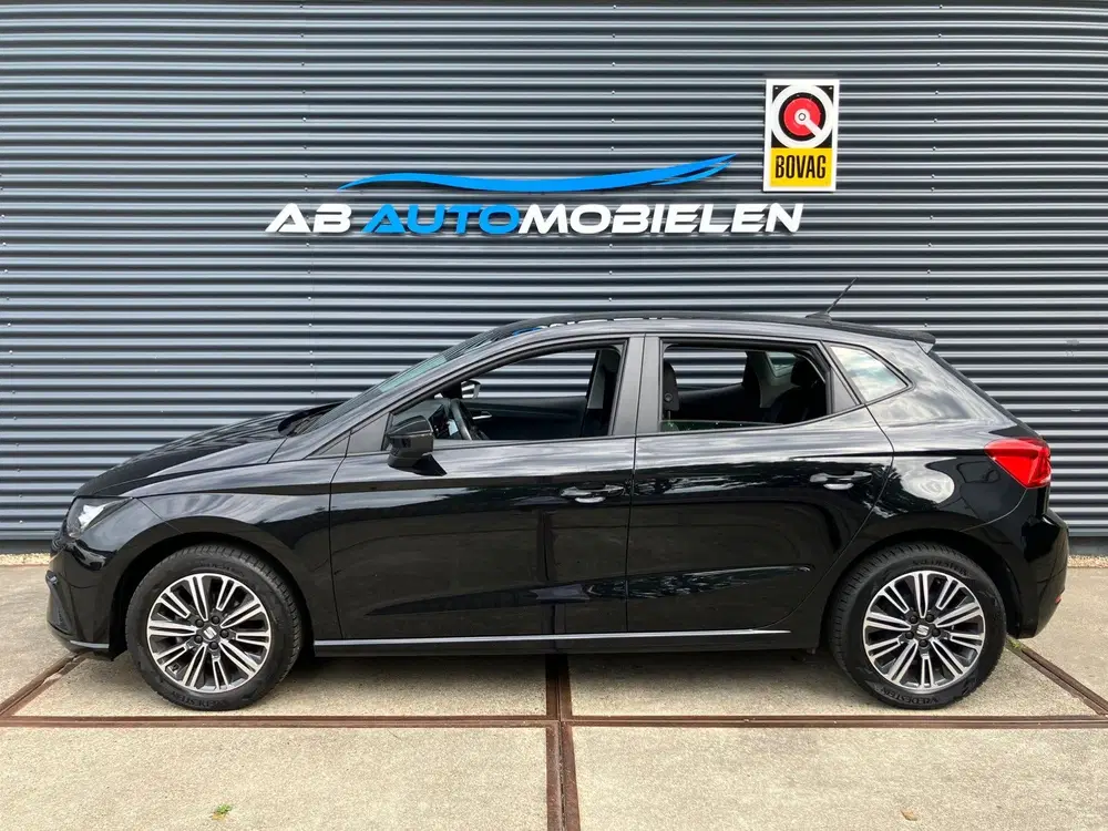 SEAT Ibiza 1.0 TSI CARPLAY uit 2022, foto 2