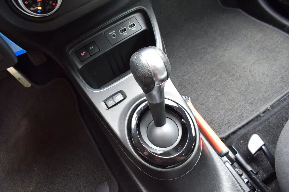 Renault Twingo 0.9 TCe Automaat Intens Camera uit 2020, foto 14