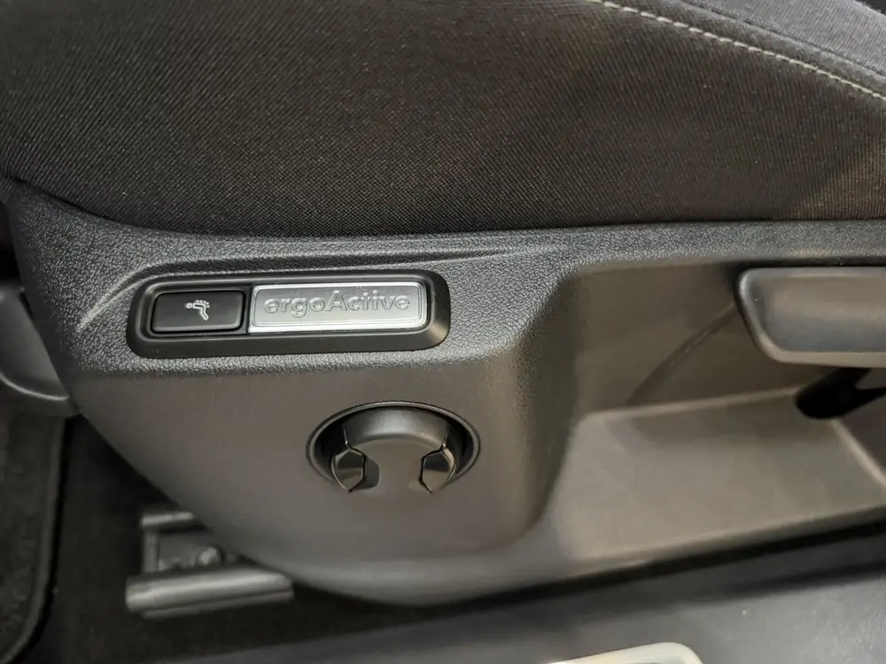 Volkswagen Tiguan 1.5 TSI ACT Comfortline Business Airco ECC uit 2019, foto 16