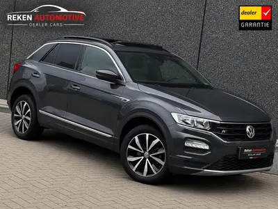 Volkswagen T-Roc R-line Pano trekhaak Pdc led Carplay uit 2019