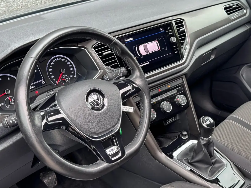 Volkswagen T-Roc R-line Pano trekhaak Pdc led Carplay uit 2019, foto 13