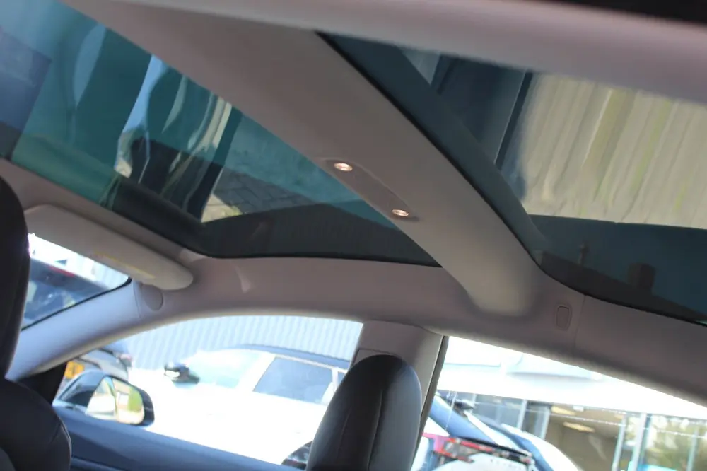 Tesla Model 3 Long Range AWD 75 kWh SOH 89 % AUTOPILOT / LEE uit 2019, foto 14