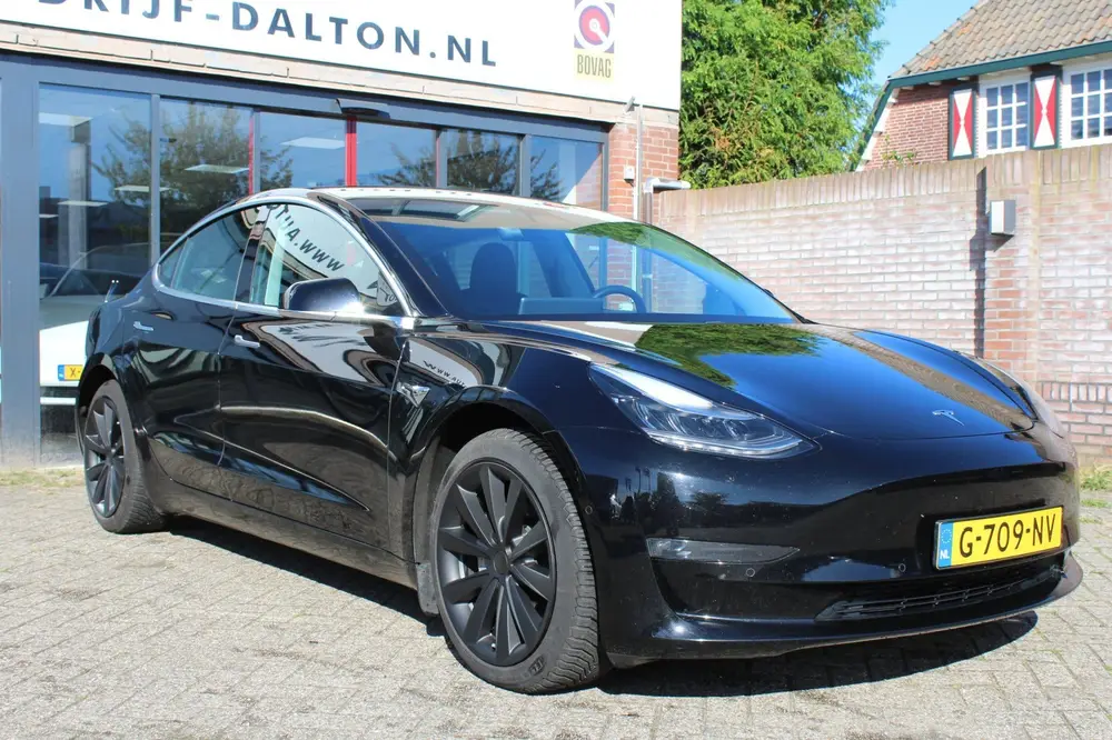 Tesla Model 3 Long Range AWD 75 kWh SOH 89 % AUTOPILOT / LEE uit 2019, foto 6
