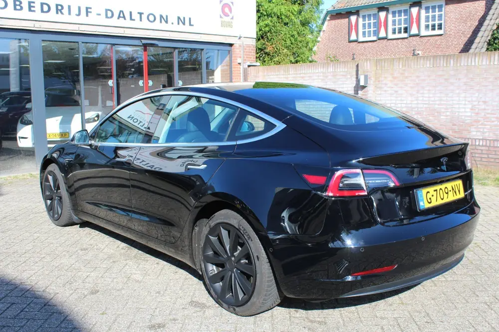Tesla Model 3 Long Range AWD 75 kWh SOH 89 % AUTOPILOT / LEE uit 2019, foto 9