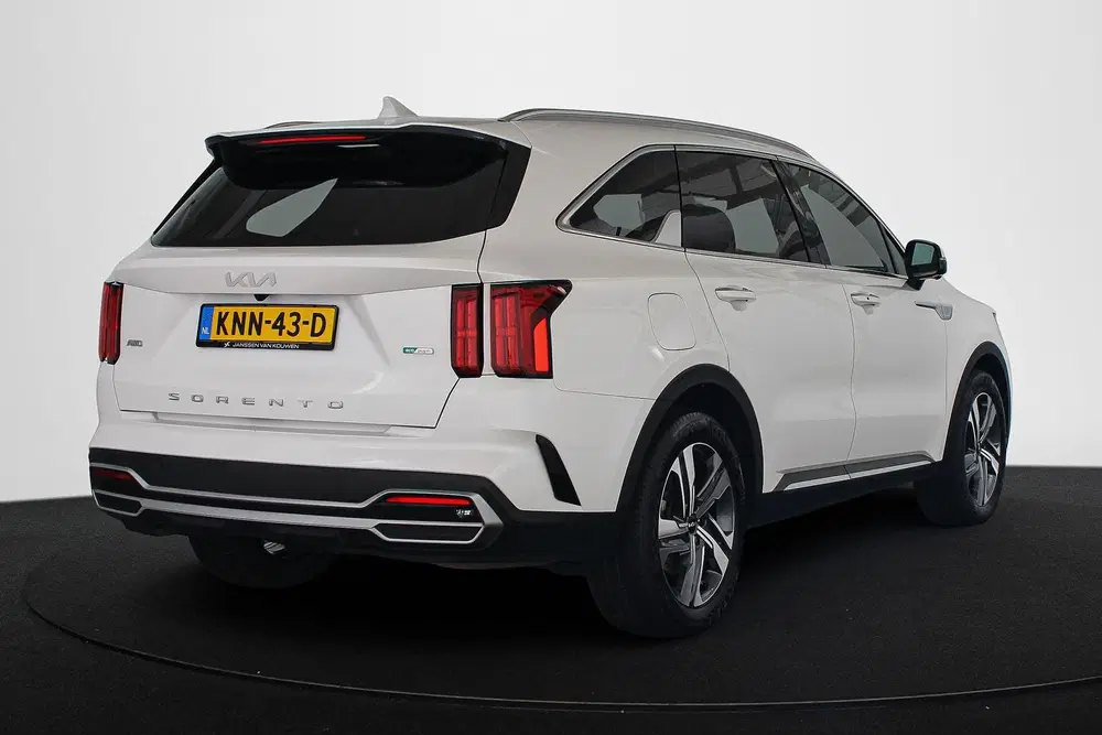 Kia Sorento 1.6 T-GDI Plug-in Hybrid 4WD ExecutiveLine uit 2022, foto 3