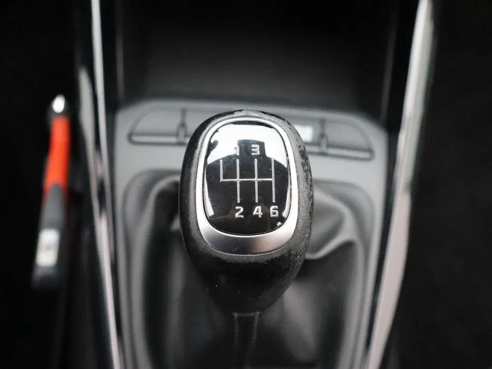 Kia Rio 1.0 T-GDi MHEV DynamicLine uit 2022, foto 20