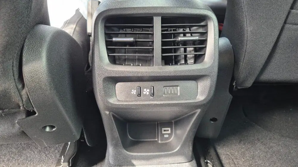 Peugeot Rifter Elektrische L2 Rolstoelauto NIEUW uit 2026, foto 5