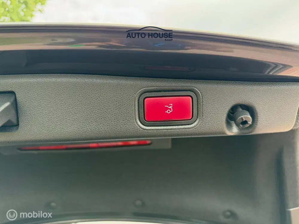 Mercedes-Benz E-Klasse 300 e AMG uit 2022, foto 16