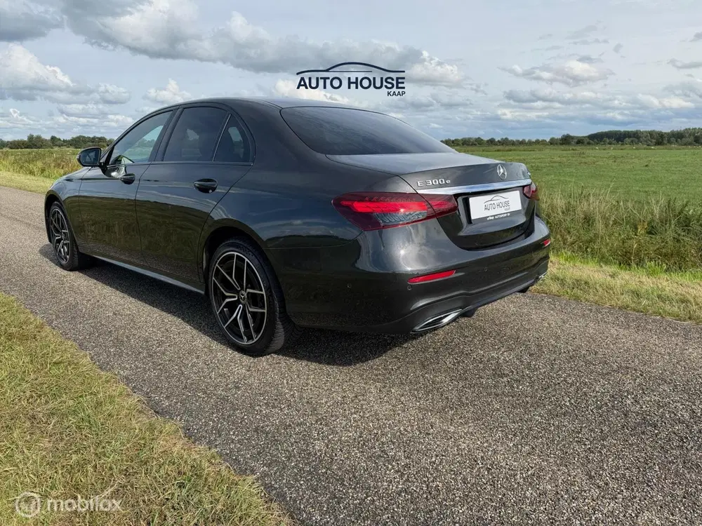 Mercedes-Benz E-Klasse 300 e AMG uit 2022, foto 6