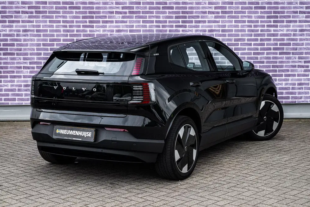 Volvo EX30 Single Motor Extended Range Plus 69 kWh uit 2024, foto 17
