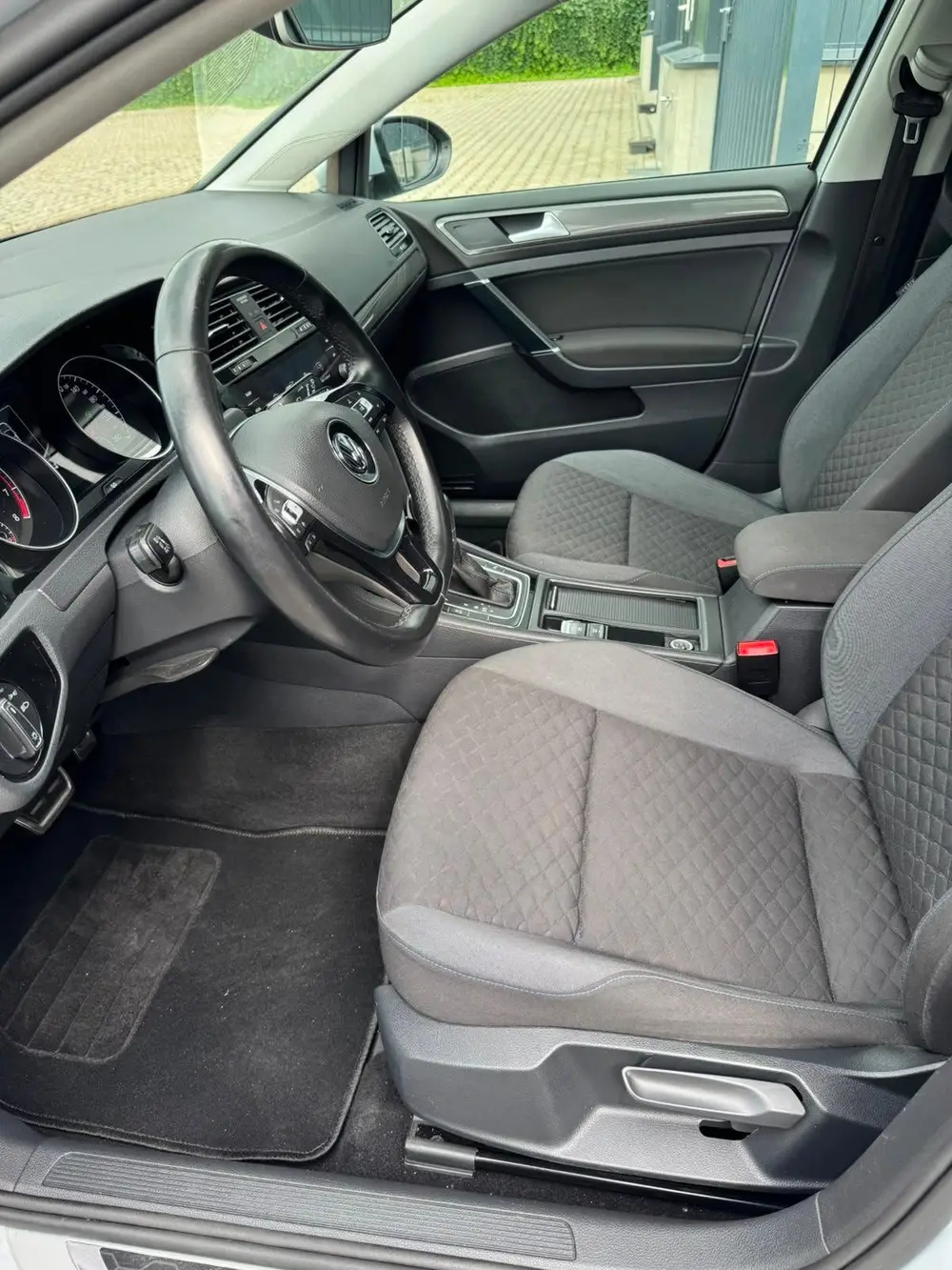 Volkswagen Golf VII Golf 1.5 TSI 130pk 7-DSG Bluemotion 2019 Wit uit 2019, foto 20
