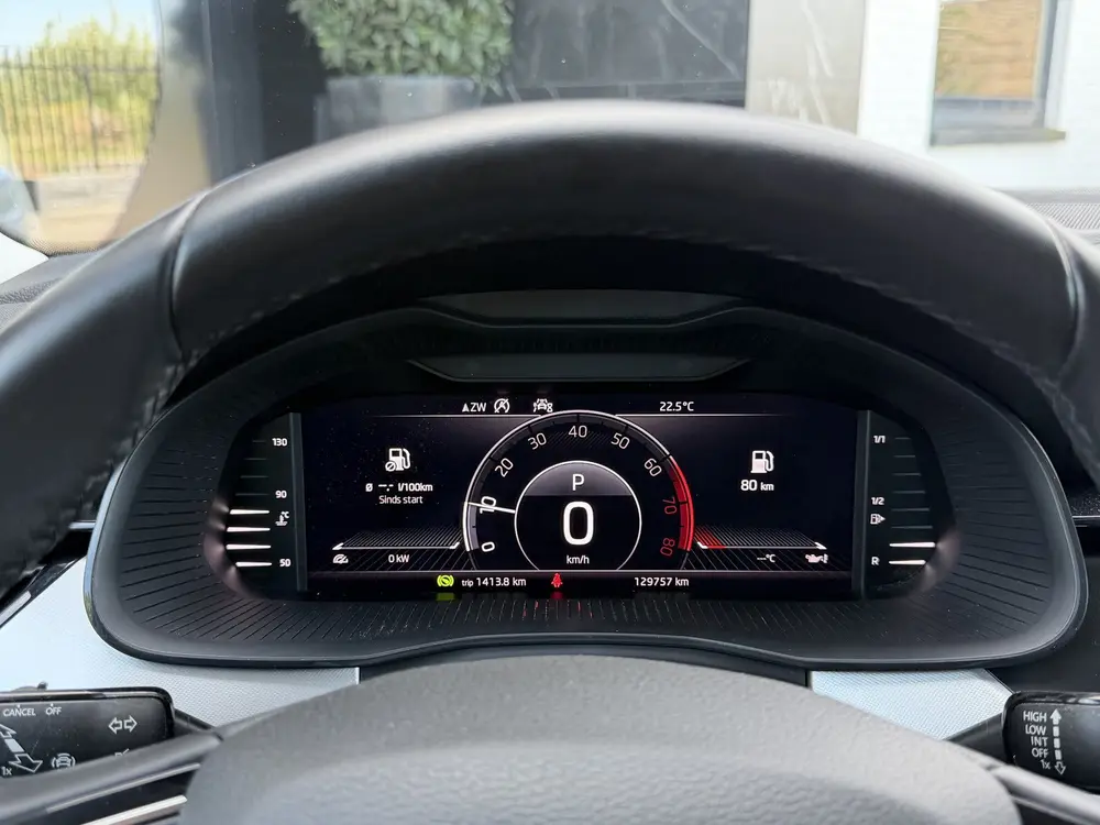 Skoda Kamiq 1.0 TSI Ambition DSG Navi uit 2020, foto 3