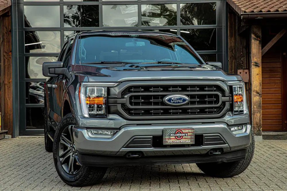 Ford F 150 USA F-150 XLT 5.0 v8 (bj 2022) uit 2022