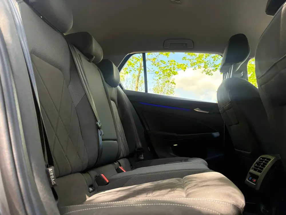 Volkswagen Golf 1.5 TSI Style -FULL LED-STOEL + STUURWIELVER uit 2021, foto 12