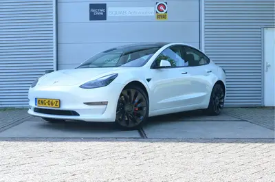 Tesla Model 3 Performance AWD 75 kWh Enhanced AutoPilot3 uit 2023