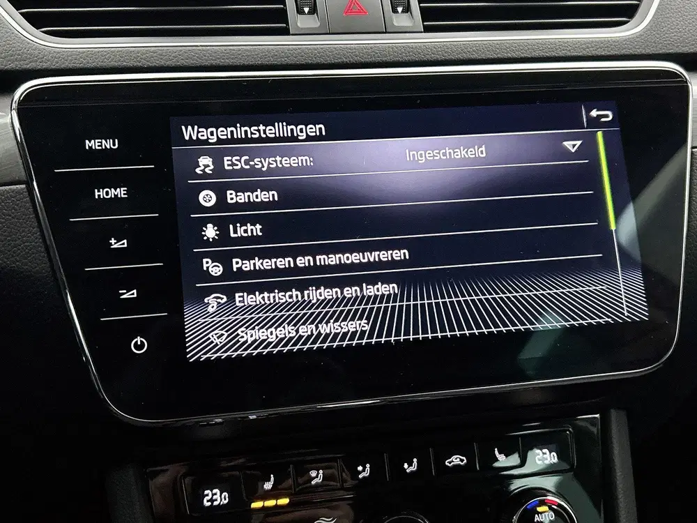 Skoda Superb 1.4 TSI iV Business Edition uit 2022, foto 12