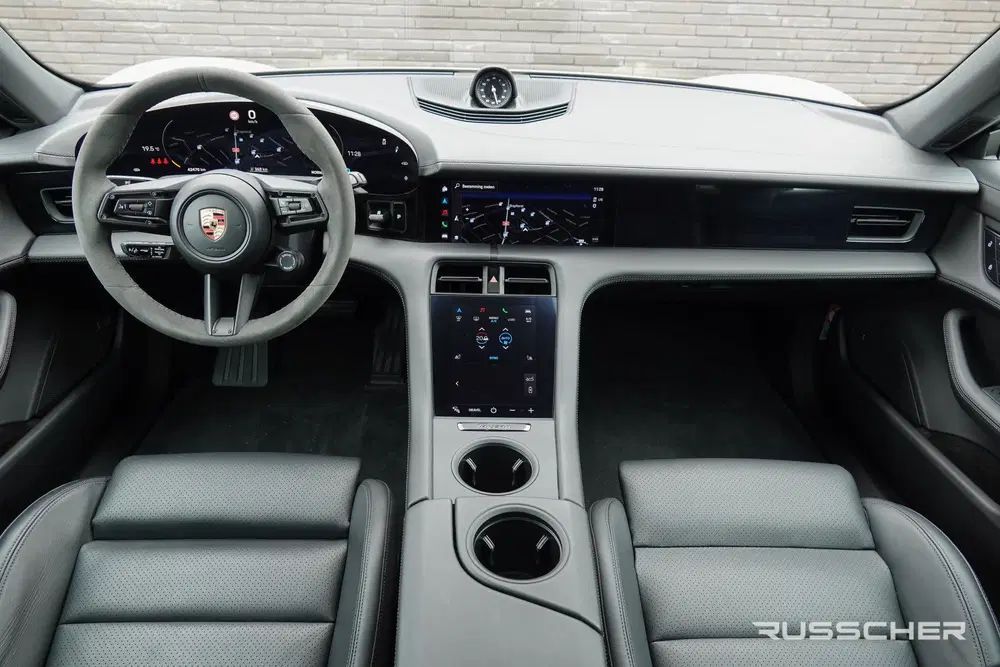 Porsche Taycan 476Pk uit 2023, foto 3