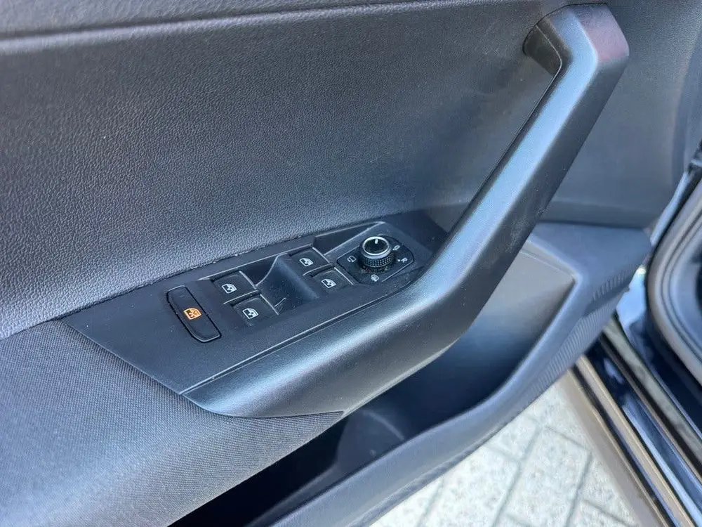 Volkswagen Polo 1.0 TSI Highline, R-Line, Navigatie, CarPlay uit 2021, foto 14