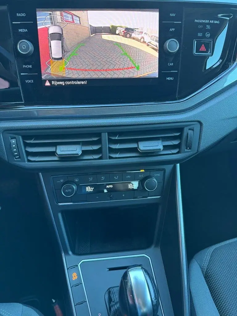 Volkswagen Polo 1.0 TSI Highline, R-Line, Navigatie, CarPlay uit 2021, foto 6
