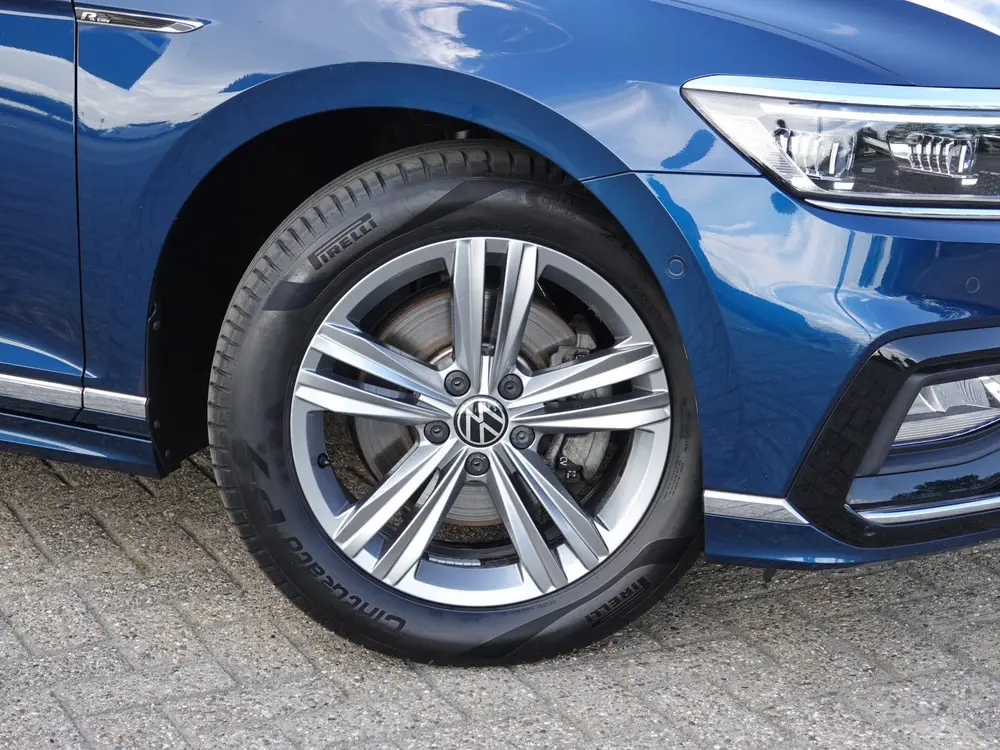 Volkswagen Passat Variant 2.0 TDI R-Line 150PK DSG LED | H-L uit 2021, foto 11