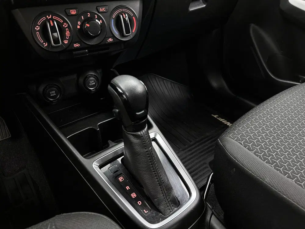 Suzuki Swift 1.2 Select Smart Hybrid (bj 2021 uit 2021, foto 11