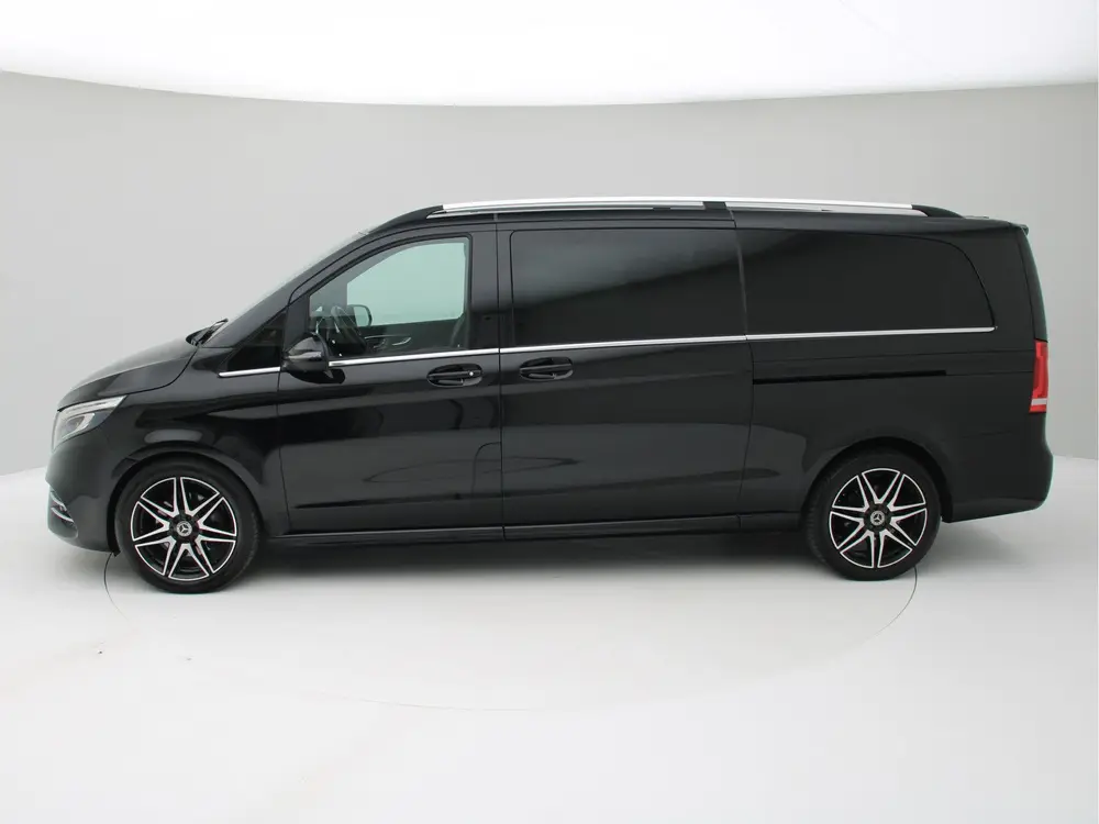 Mercedes-Benz V-Klasse 300d Extra Lang DC AMG Memory uit 2020, foto 2