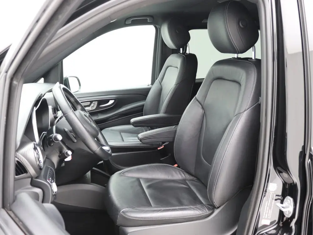 Mercedes-Benz V-Klasse 300d Extra Lang DC AMG Memory uit 2020, foto 9