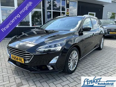 Ford Focus 1.0 EcoBoost Titanium Business uit 2020