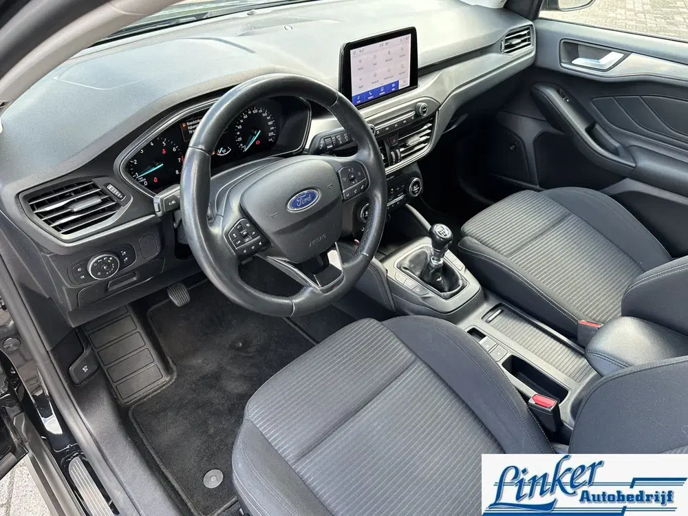 Ford Focus 1.0 EcoBoost Titanium Business uit 2020, foto 11