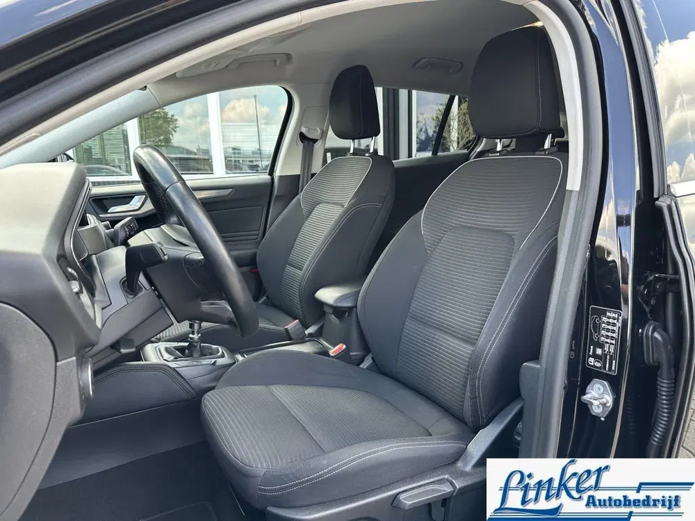 Ford Focus 1.0 EcoBoost Titanium Business uit 2020, foto 12