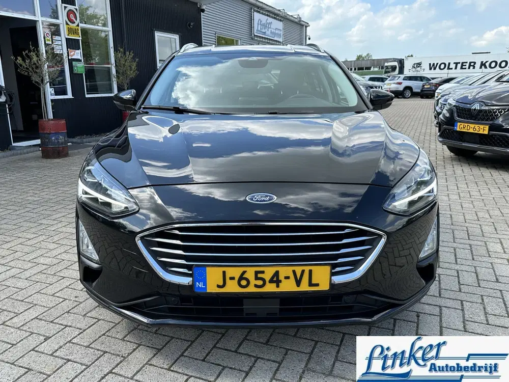 Ford Focus 1.0 EcoBoost Titanium Business uit 2020, foto 2