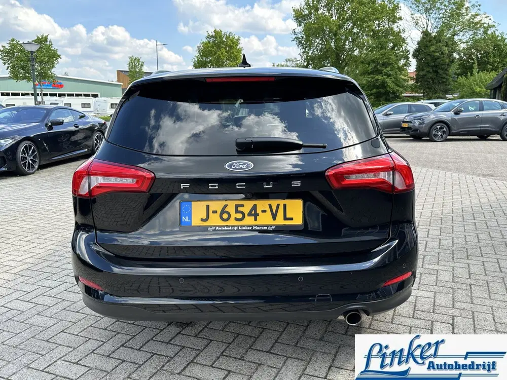 Ford Focus 1.0 EcoBoost Titanium Business uit 2020, foto 6