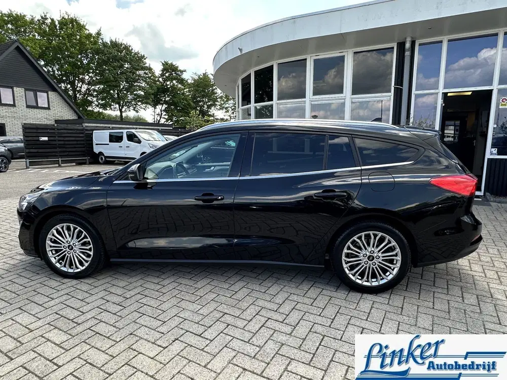 Ford Focus 1.0 EcoBoost Titanium Business uit 2020, foto 8