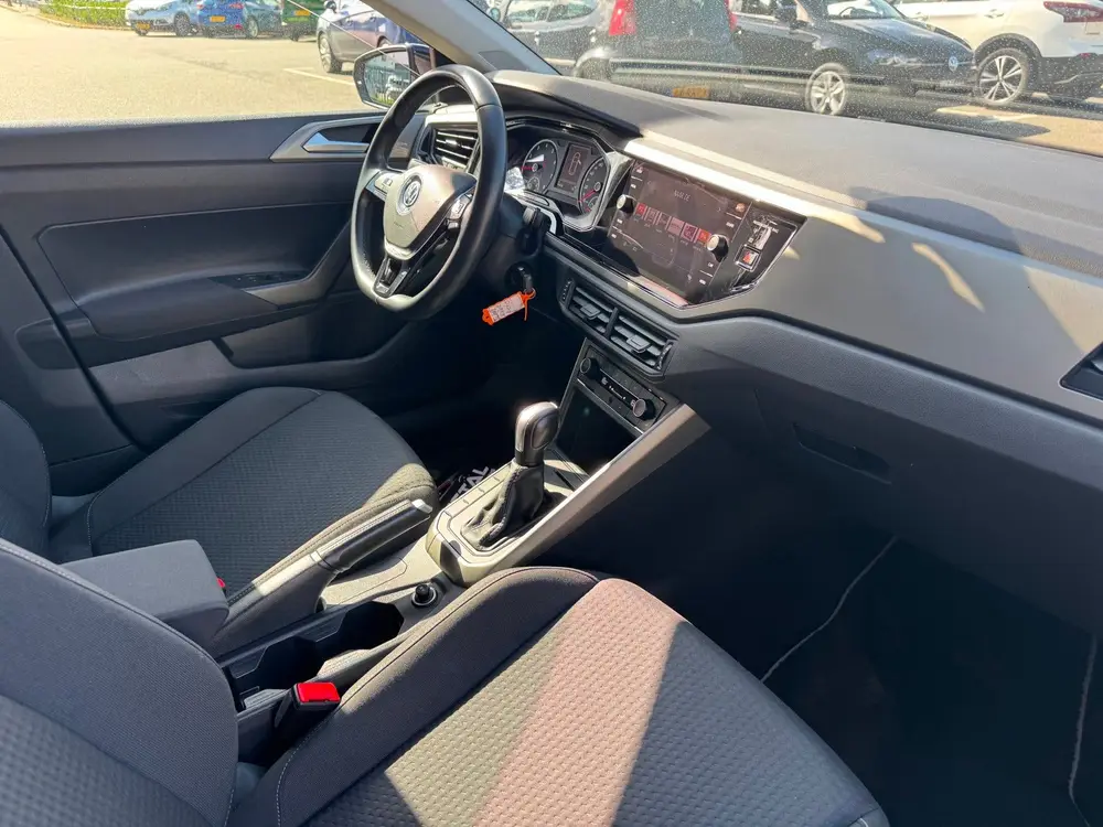 Volkswagen Polo 1.0 TSI DSG 95 PK APPLE CARPLAY Clima Stoelv uit 2019, foto 6