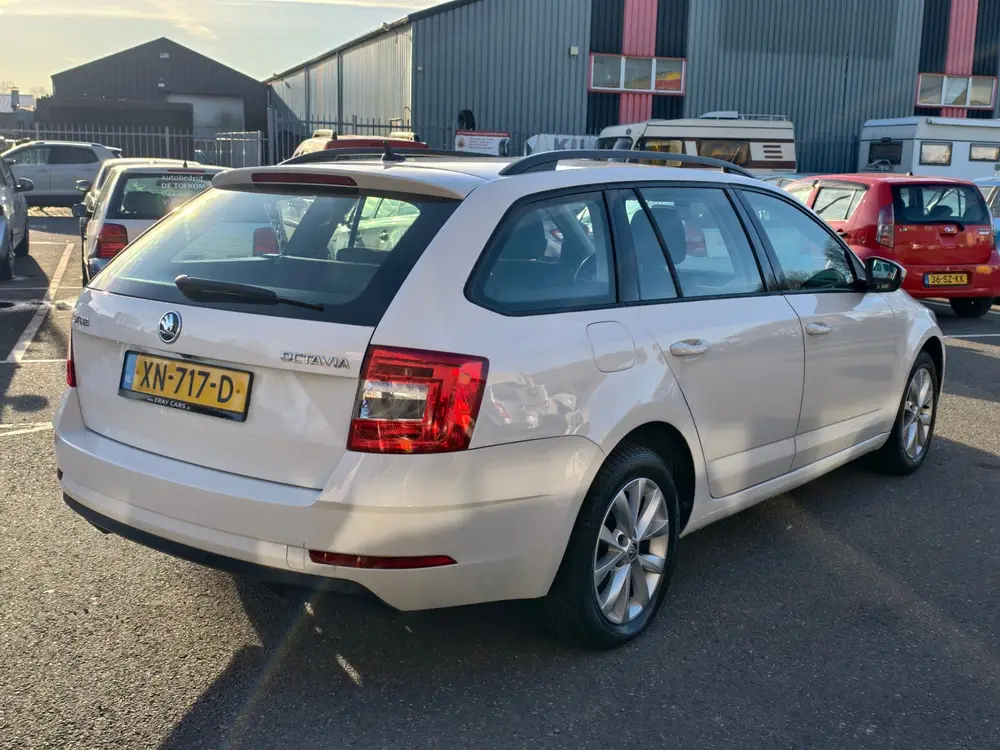Skoda Octavia 1.0 TSI Greentech Ambition Business uit 2019, foto 9