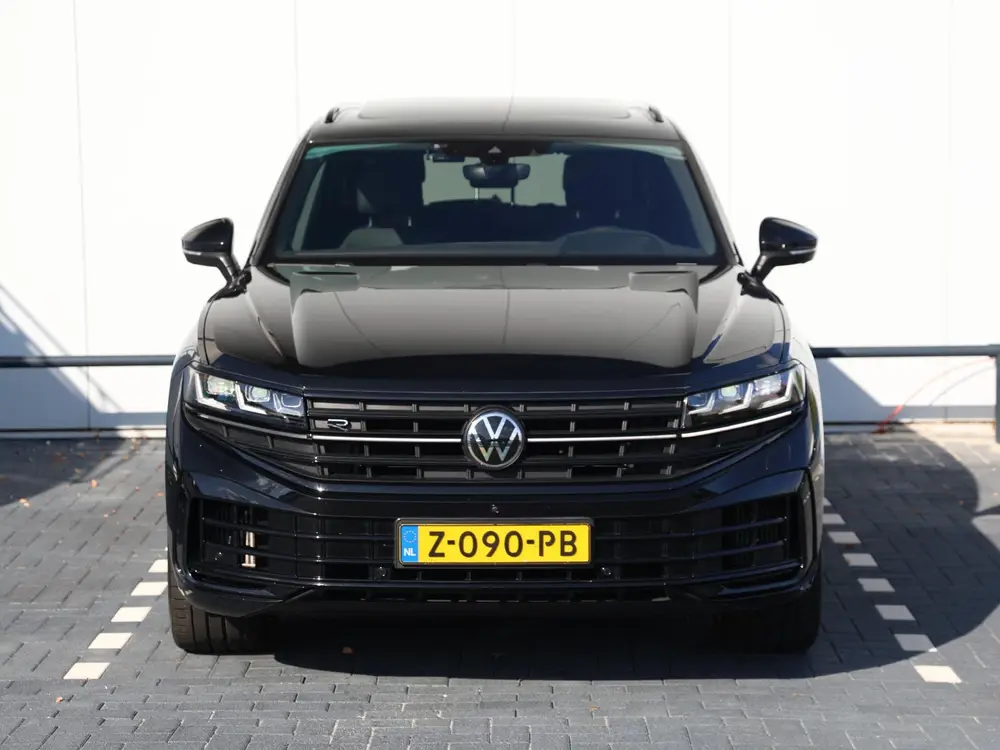Volkswagen Touareg R 3.0 TSi eHybrid 4-M 462pk DSG | Lederen uit 2024, foto 4